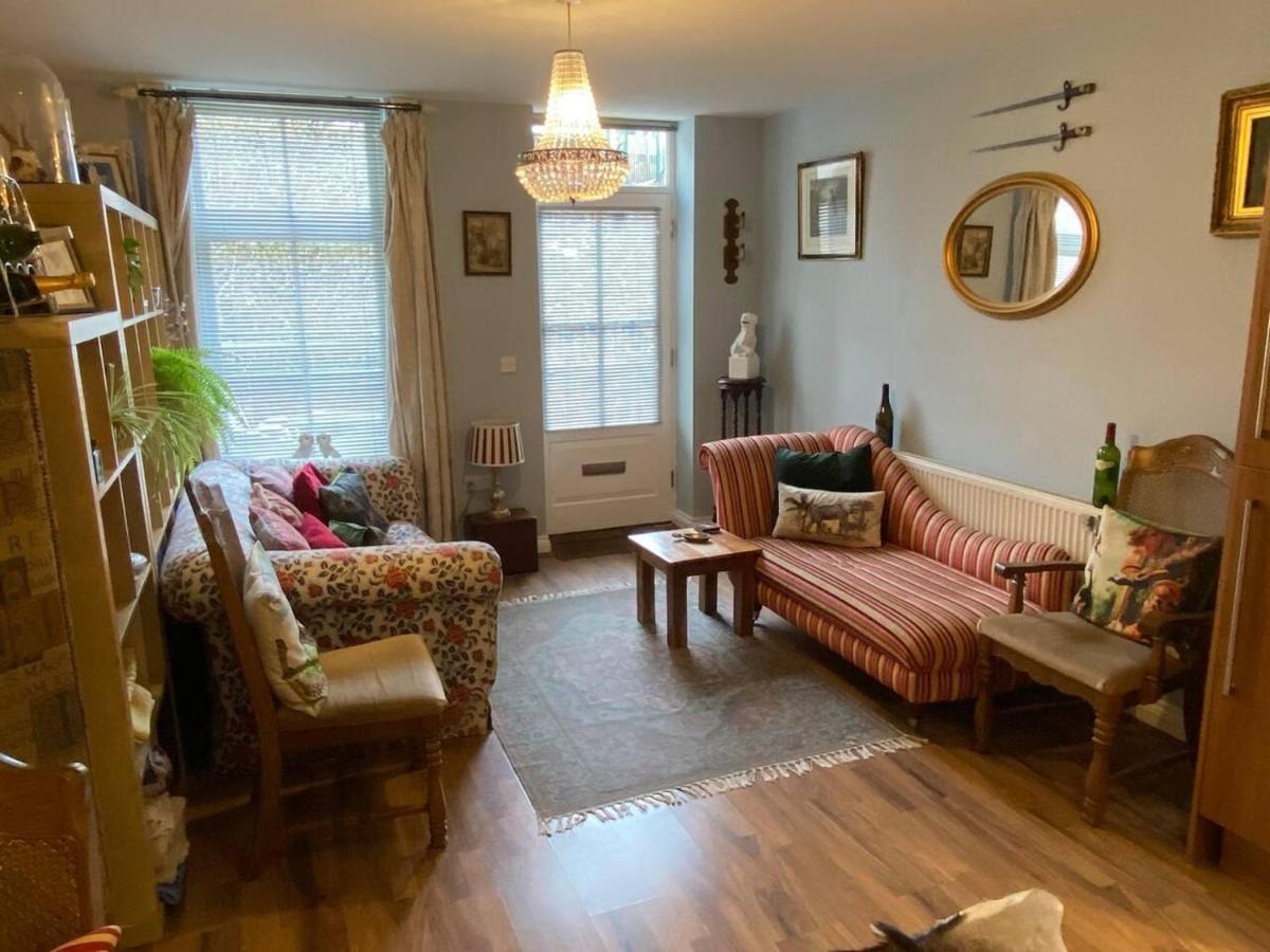Quirky Town Centre Apartment With River Terrace Macclesfield Extérieur photo