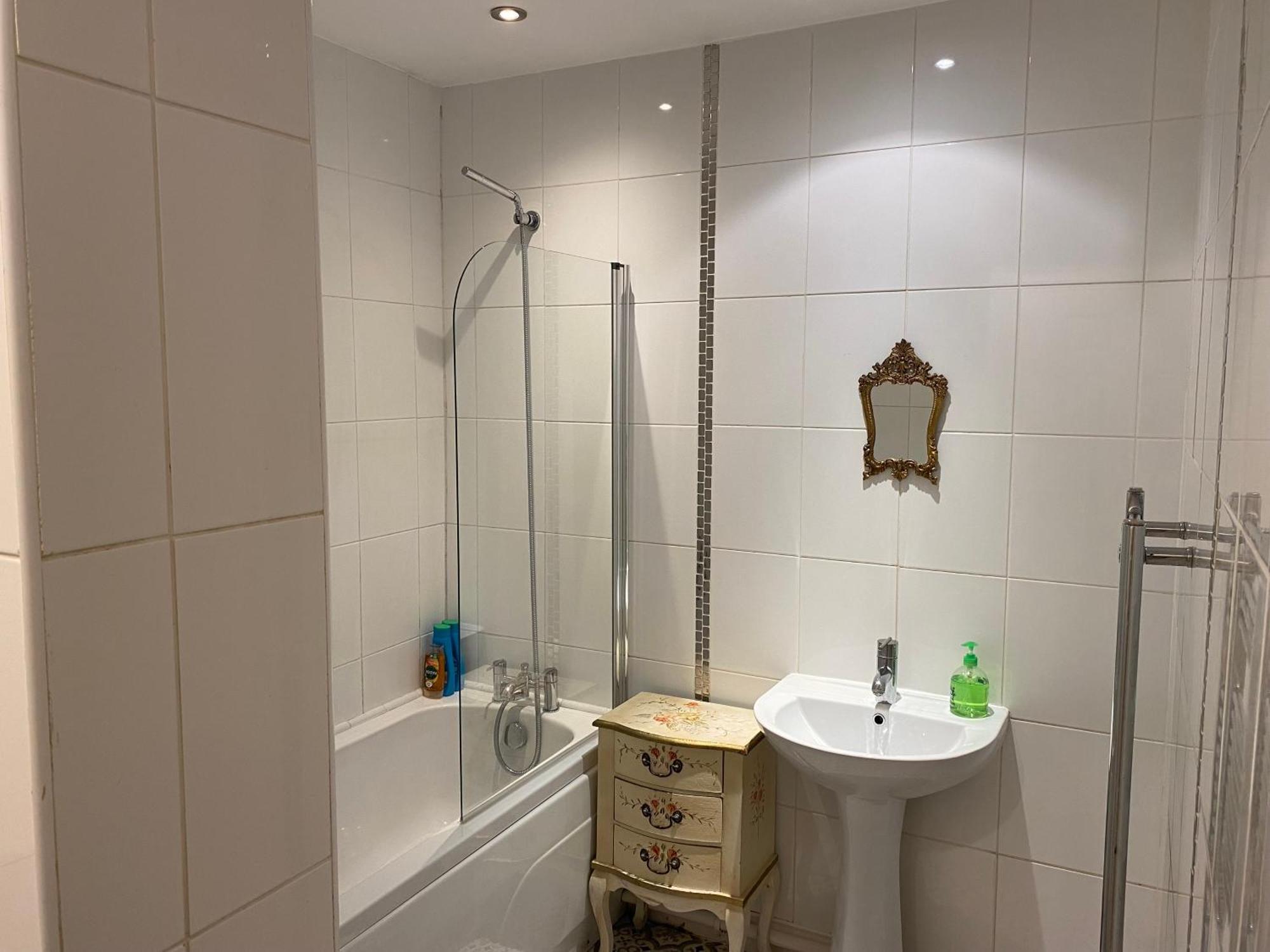 Quirky Town Centre Apartment With River Terrace Macclesfield Extérieur photo