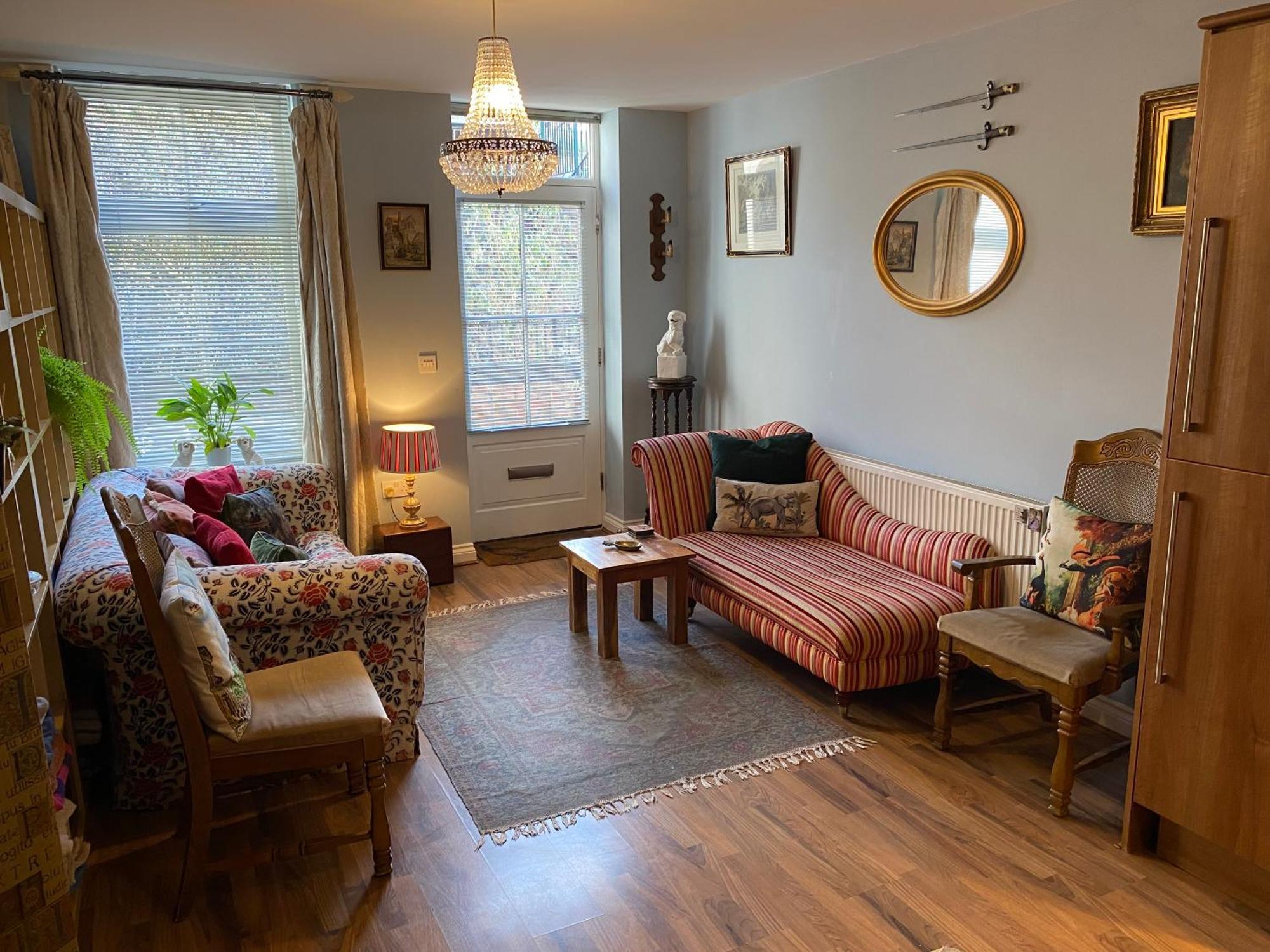 Quirky Town Centre Apartment With River Terrace Macclesfield Extérieur photo